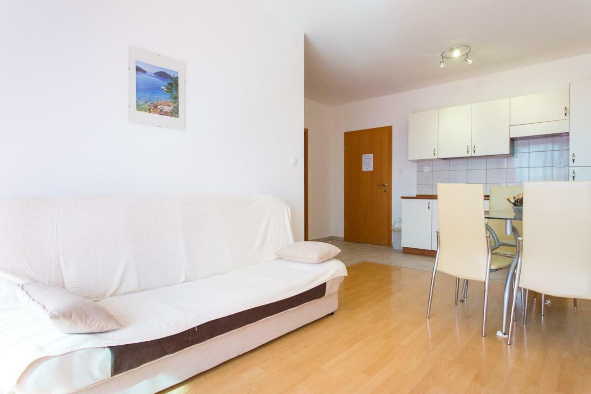 Adria Punat Apartments Exterior foto